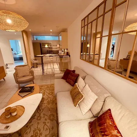 Renting - Paganini - Spacious - 2 Bedrooms - King Bed - Bathtub - Heart Of 아파트 니스