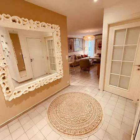 Renting - Paganini - Spacious - 2 Bedrooms - King Bed - Bathtub - Heart Of 아파트 니스
