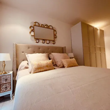 Renting - Paganini - Spacious - 2 Bedrooms - King Bed - Bathtub - Heart Of 니스