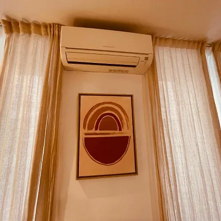 Renting - Paganini - Spacious - 2 Bedrooms - King Bed - Bathtub - Heart Of Διαμέρισμα *